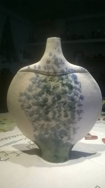 Créer un vase en céramique artisanale lors d’un stage de poterie à Obernai en Alsace